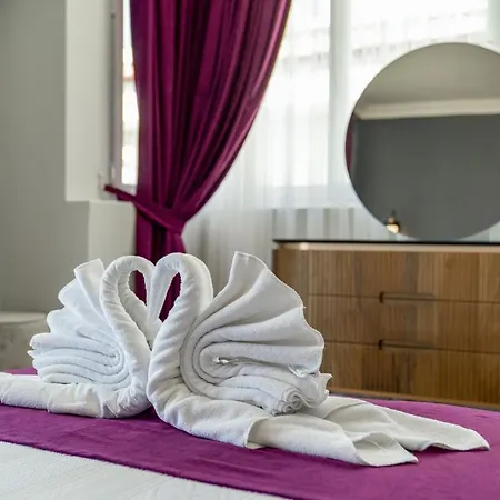 Villa Kamelya, Isitmali Kapali Havuz Ve Saunali Tatil Villaniz Fethiye